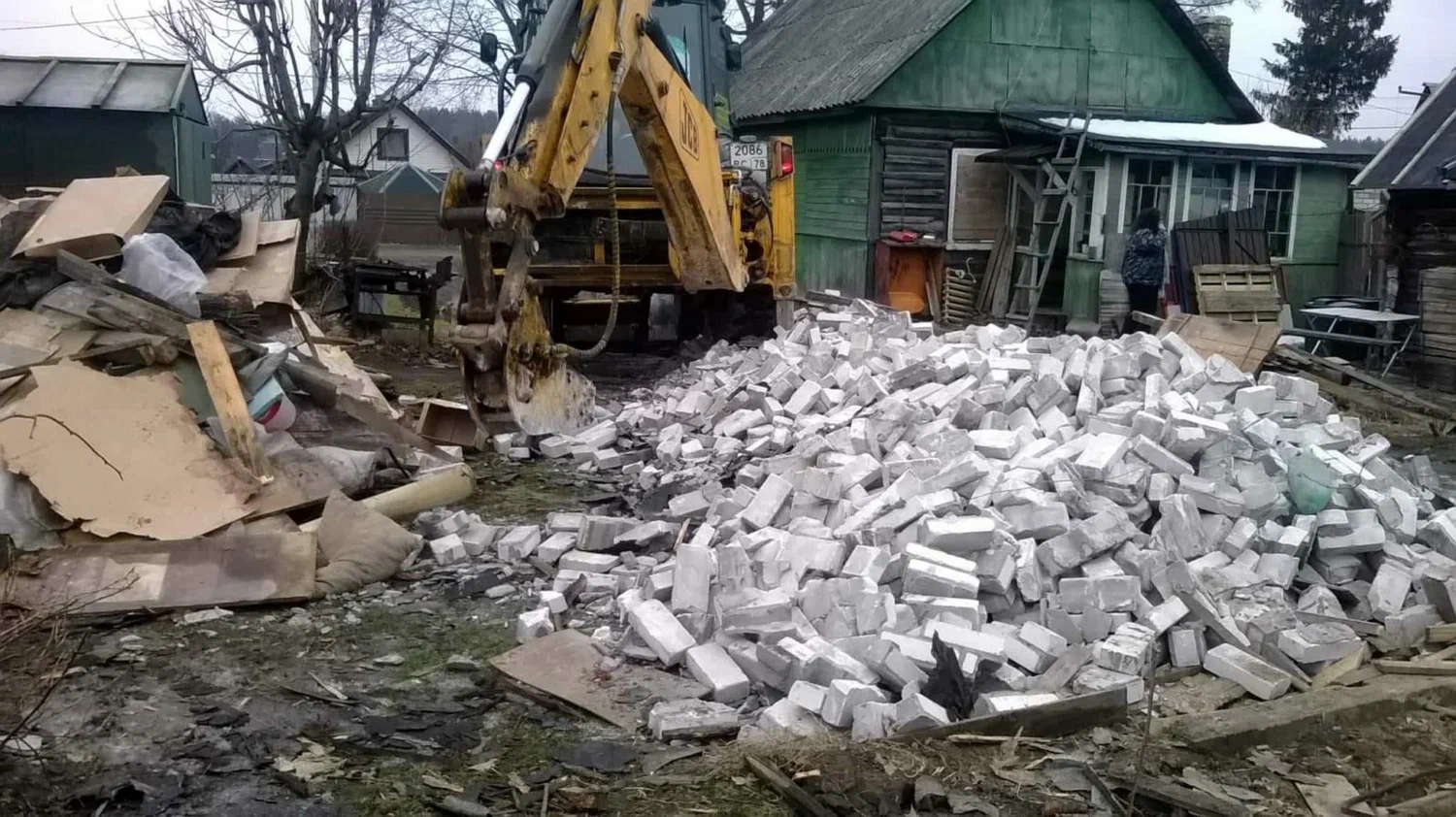 Вывоз мусора после сноса здания в Чусовой от ПроМусор – цена от 5224 руб., утилизация и уборка стройотходов